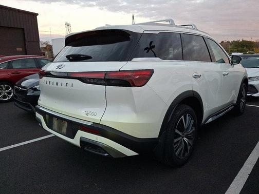 2023 INFINITI QX60 SENSORY