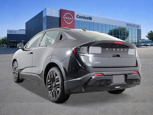 Black Diamond Pearl 2026 Nissan Leaf PLATINUM+