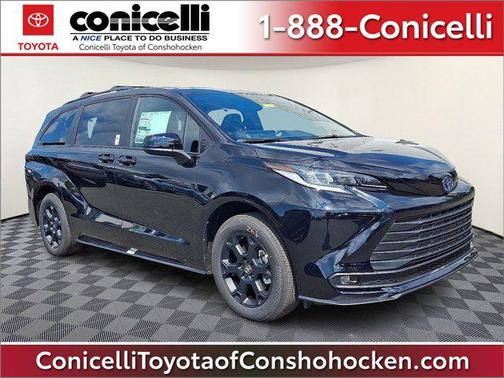 2025 Toyota Sienna Woodland Edition