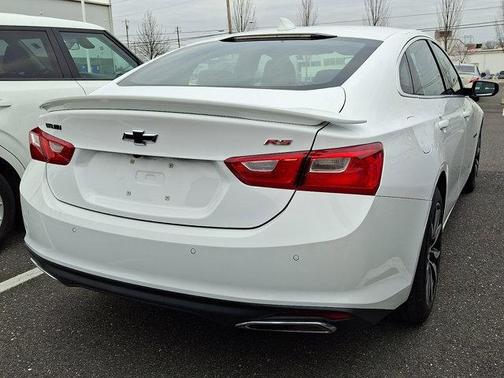 2021 Chevrolet Malibu FWD RS