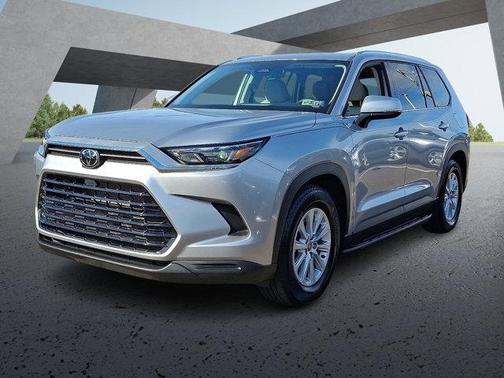 2025 Toyota Highlander LE
