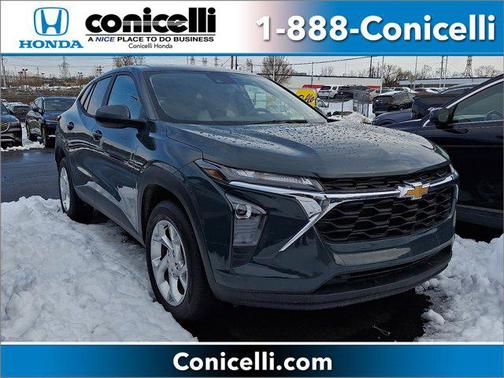 2025 Chevrolet Trax LS