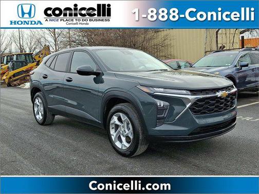 2025 Chevrolet Trax LS