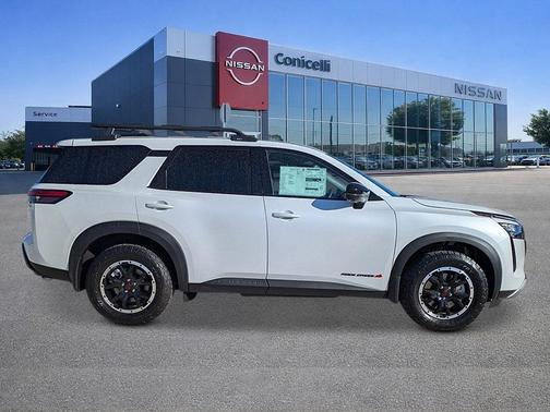 Everest White Pearl Tricoat 2026 Nissan Pathfinder Rock Creek