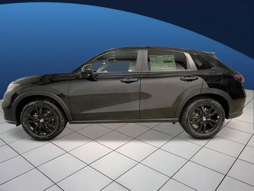 Crystal Black Pearl 2027 Honda HR-V Sport