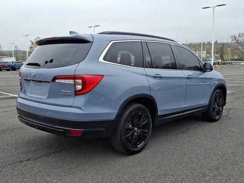 Gray 2022 Honda Pilot AWD Special Edition