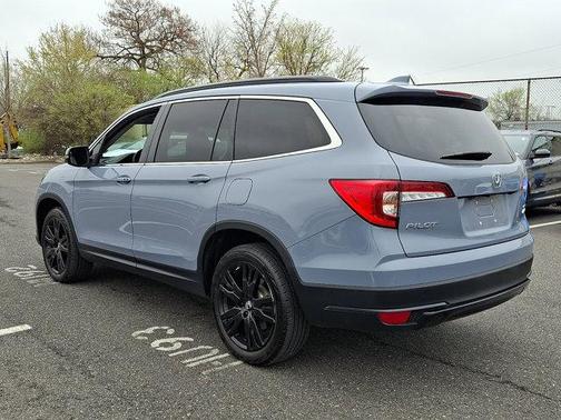 Gray 2022 Honda Pilot AWD Special Edition