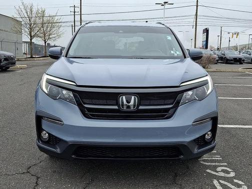 Gray 2022 Honda Pilot AWD Special Edition
