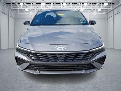 Fluid Metal 2025 Hyundai ELANTRA Sport