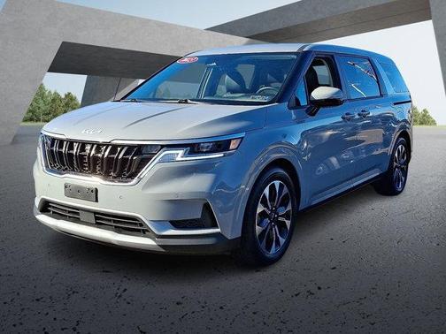 2023 Kia Carnival EX