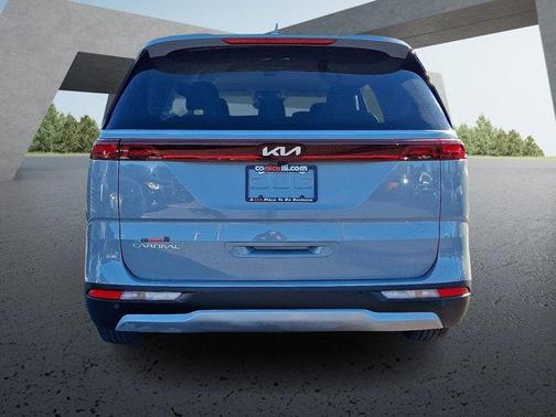 2023 Kia Carnival EX