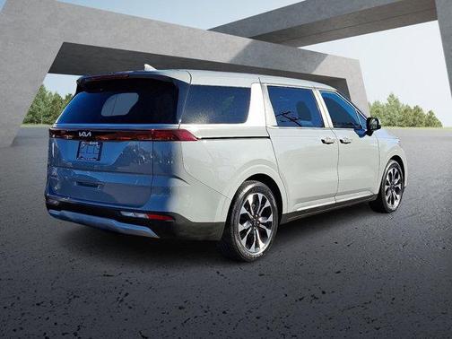 2023 Kia Carnival EX