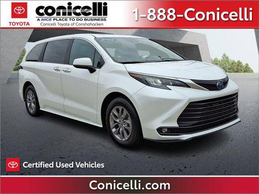 2025 Toyota Sienna XLE