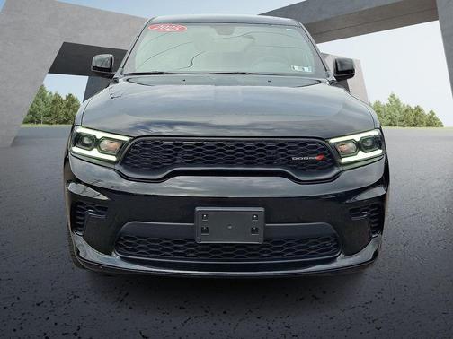 DB Black Clearcoat 2025 Dodge Durango GT AWD