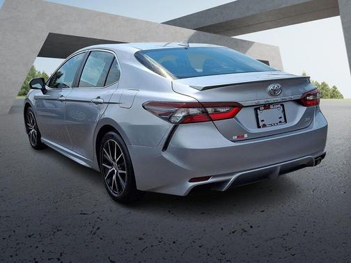Silver 2023 Toyota Camry SE