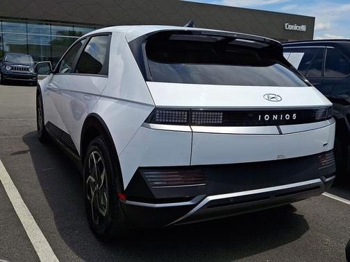 Atlas White 2024 Hyundai IONIQ 5 SEL
