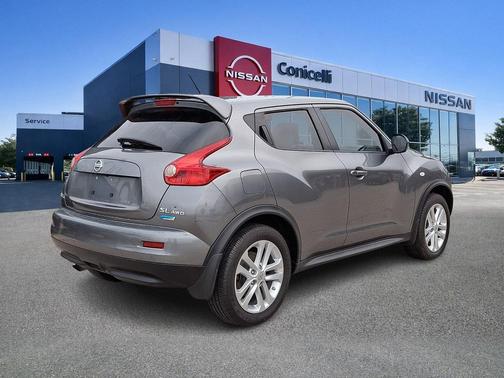 Gun Metallic 2013 Nissan Juke SL