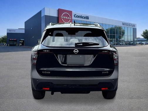 Super Black 2026 Nissan Kicks SV