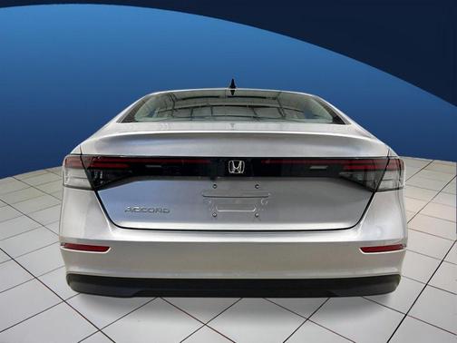 Solar Silver Metallic 2026 Honda Accord SE