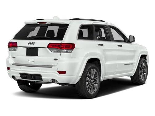 Granite Crystal Metallic Clearcoat 2017 Jeep Grand Cherokee Overland