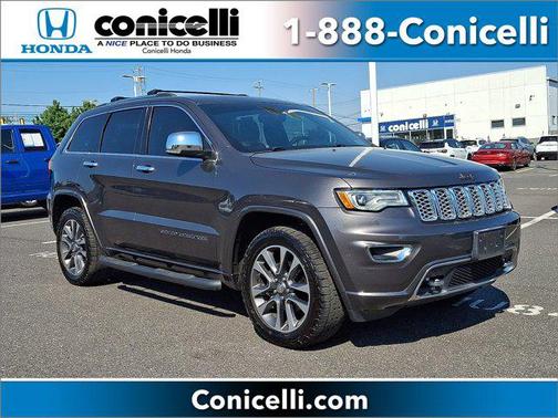Granite Crystal Metallic Clearcoat 2017 Jeep Grand Cherokee Overland