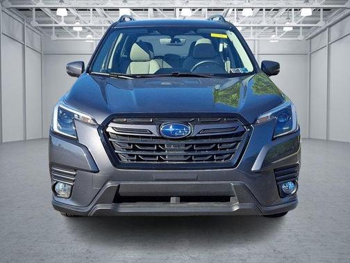 Magnetite Gray Metallic 2023 Subaru Forester Limited