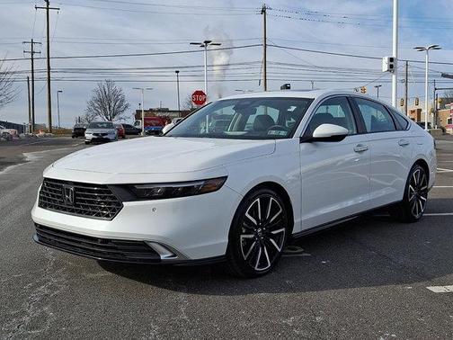 2025 Honda Accord Hybrid Touring