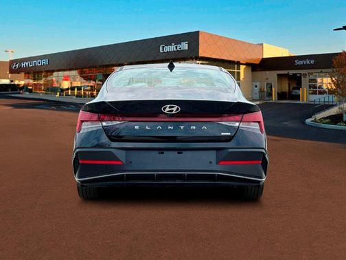 2025 Hyundai ELANTRA HEV Limited