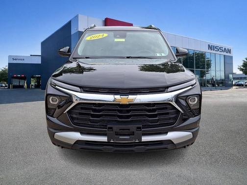 Mosaic Black Metallic 2024 Chevrolet Trailblazer LT
