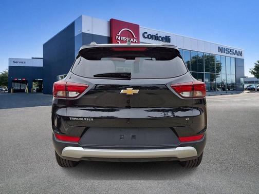 Mosaic Black Metallic 2024 Chevrolet Trailblazer LT