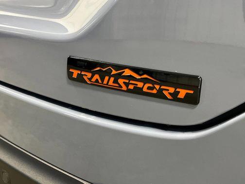 Sonic Gray Pearl 2026 Honda Pilot TrailSport