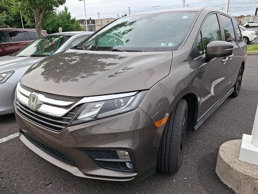 Brown 2018 Honda Odyssey EX-L
