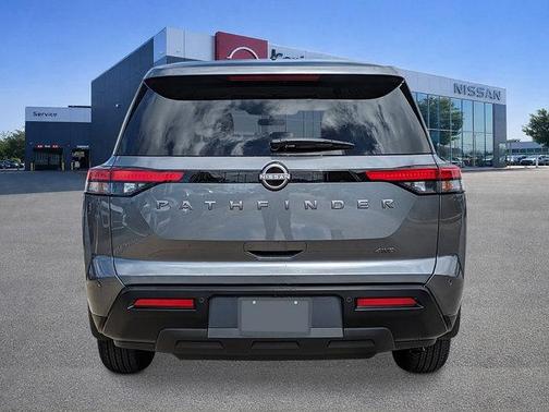 2026 Nissan Pathfinder S