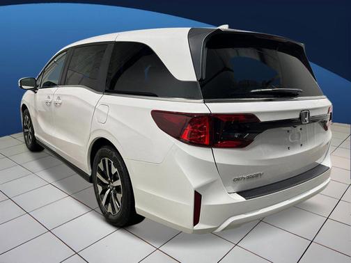 Platinum White Pearl 2026 Honda Odyssey EX-L