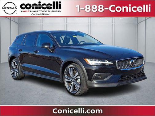 2024 Volvo V60 Cross Country B5 Plus