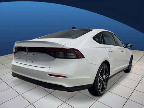 Platinum White Pearl 2026 Honda Accord SE