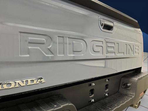 Sonic Gray Pearl 2026 Honda Ridgeline RTL
