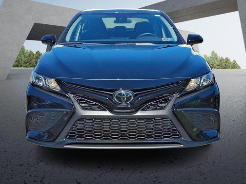 Midnight Black Metallic 2023 Toyota Camry SE