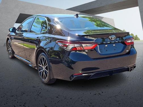 Midnight Black Metallic 2023 Toyota Camry SE
