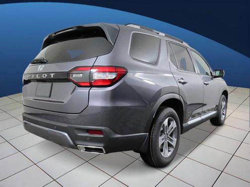 Modern Steel Metallic 2026 Honda Pilot EX-L