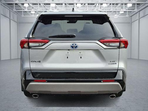 2024 Toyota RAV4 Hybrid SE