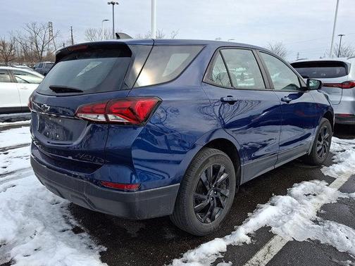 2023 Chevrolet Equinox LS
