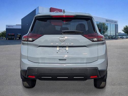 Boulder Gray Pearl 2026 Nissan Rogue SV