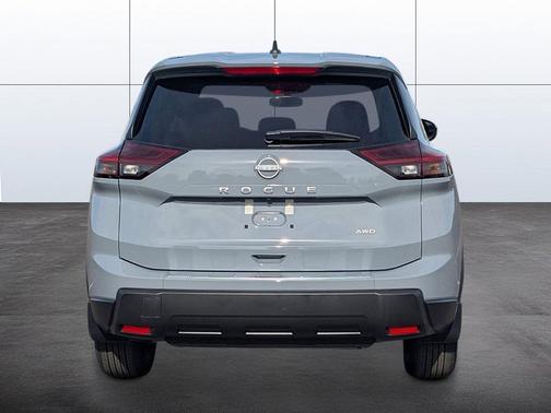 Boulder Gray Pearl 2026 Nissan Rogue SV