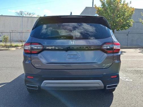 2024 Honda Pilot Elite
