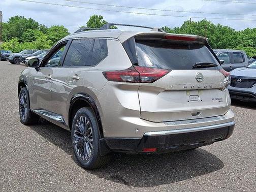 2025 Nissan Rogue Platinum