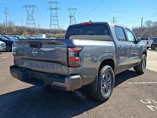 2025 Nissan Frontier SV