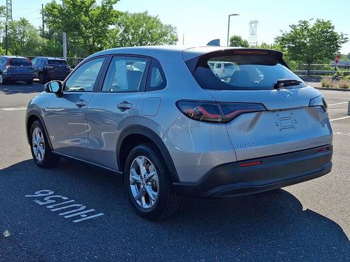 Lunar Silver Metallic 2023 Honda HR-V LX