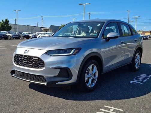Lunar Silver Metallic 2023 Honda HR-V LX