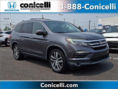 Silver 2017 Honda Pilot Elite